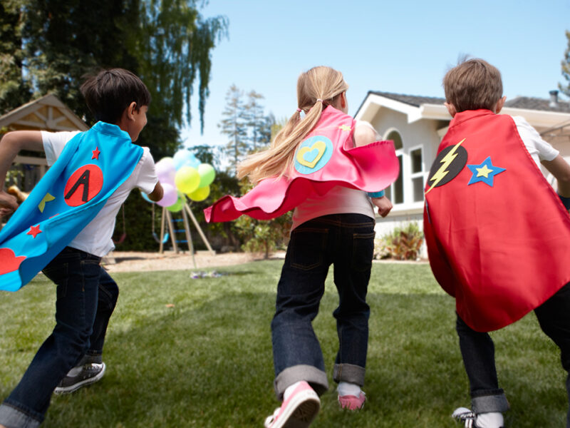 Red Cape - Image 5