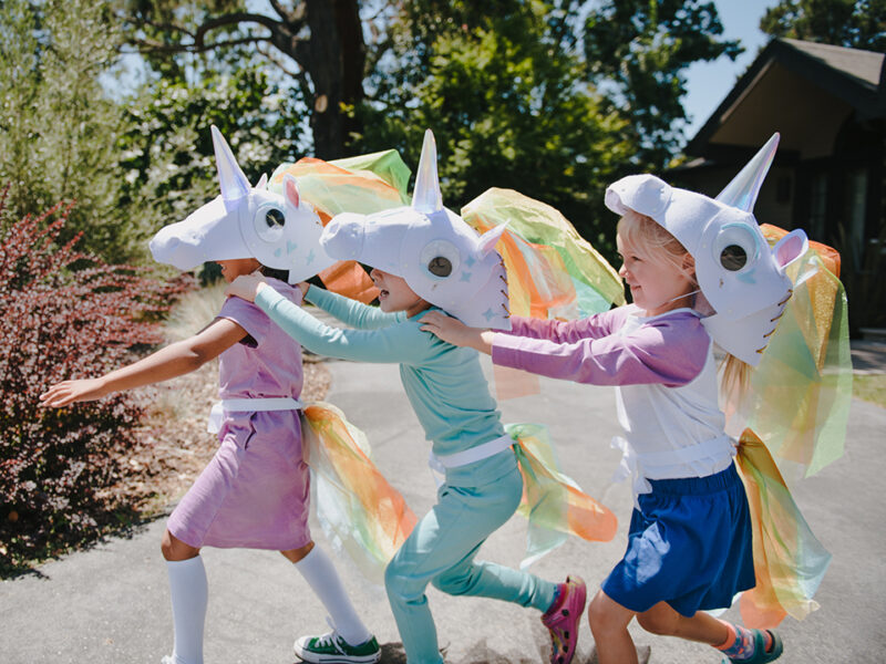 Glowing Horn Unicorn Costume - Image 4